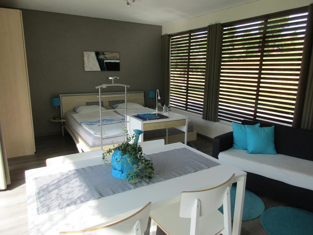 Bnb Pavillon Paisible Orsonnens Room photo